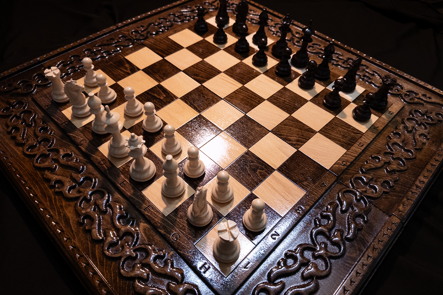 Ensemble "L'Héritage de Burebista" 3-en-1 Échecs, Backgammon, Dames 60×60 cm