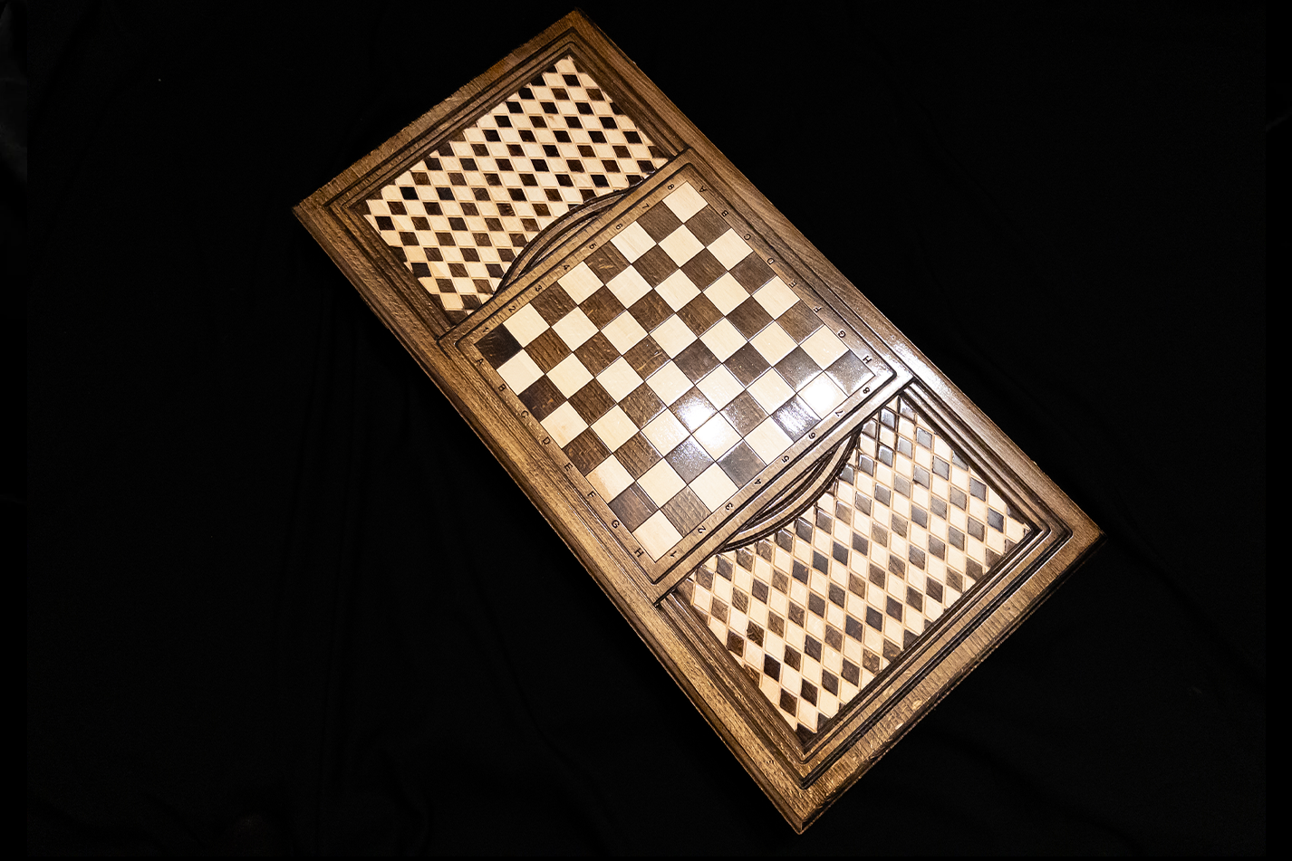 Ornement antique 2 en 1. 60x60 cm.