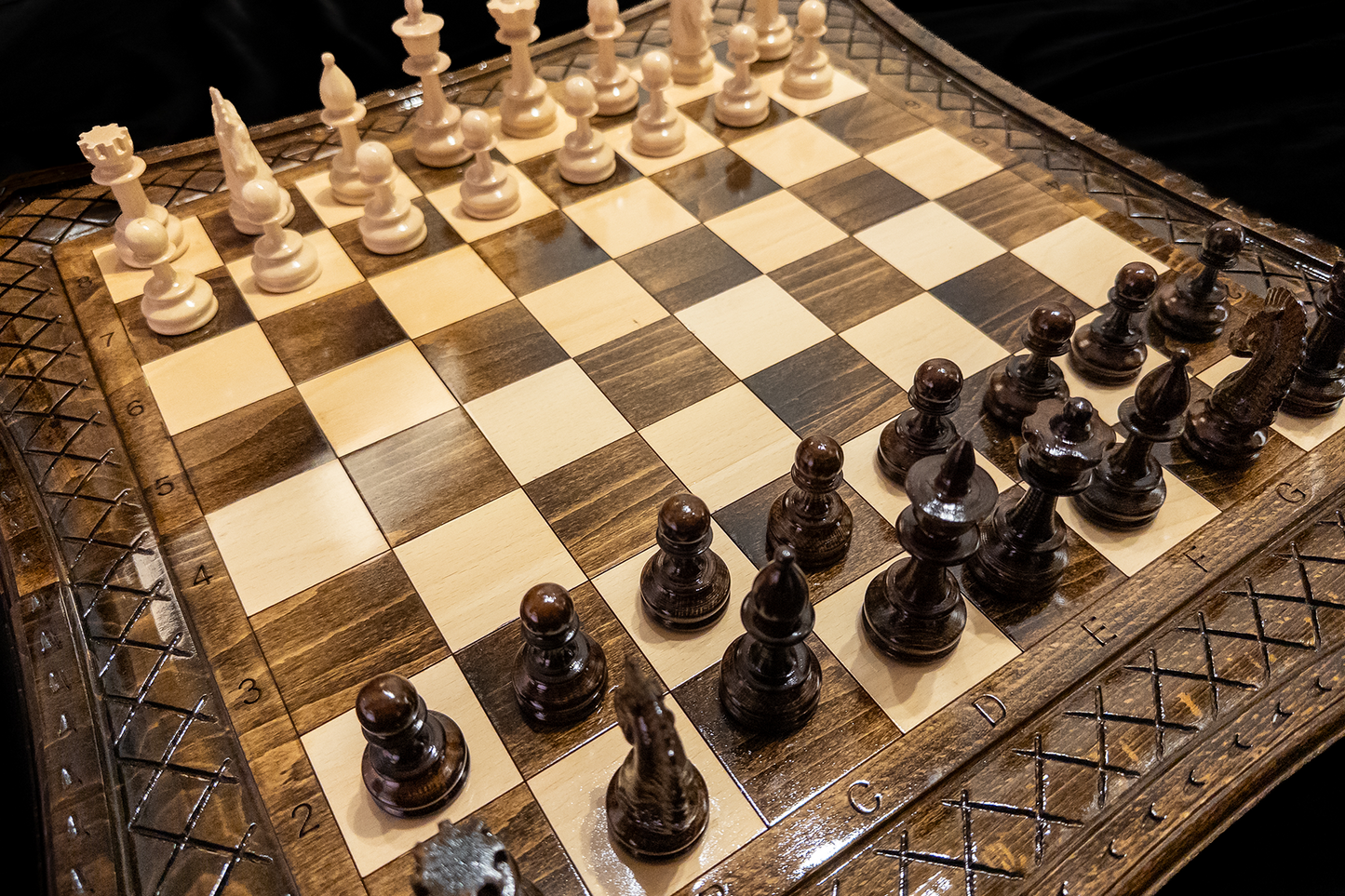 Table de dames, échecs et dames 3 en 1 Romburile Regale. 60x60 cm