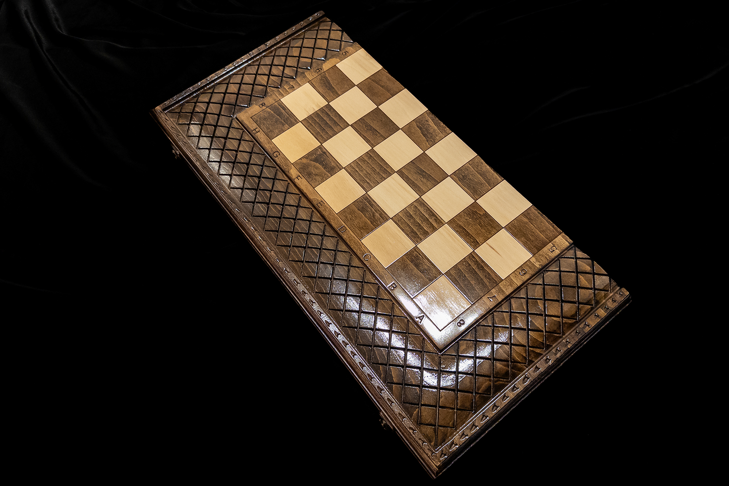 Table Géométrique Élégante, Dames et Échecs 3 en 1. 60x60 cm