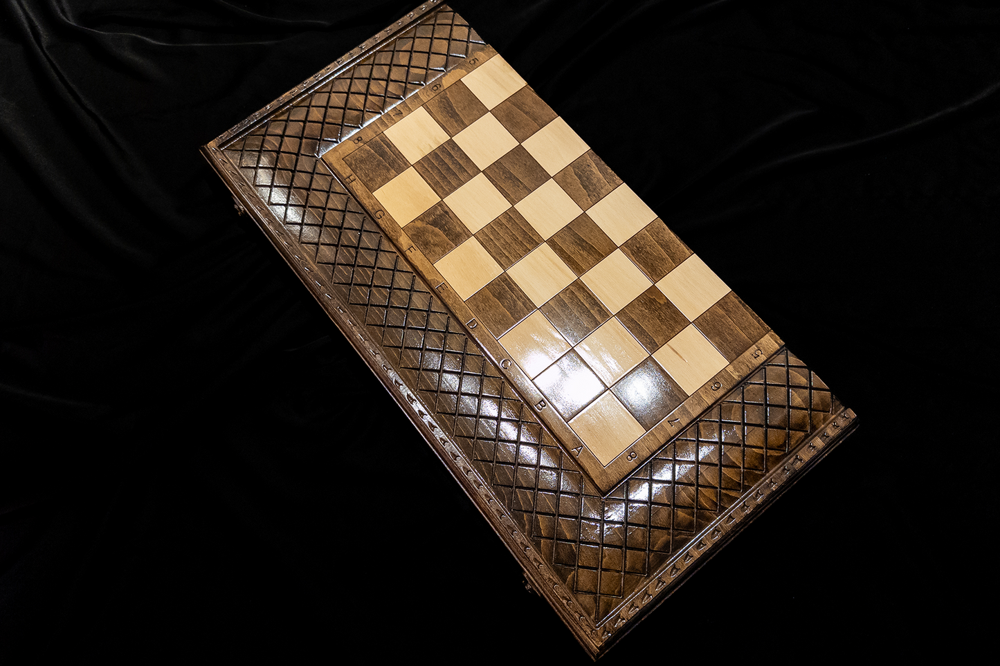 Table Géométrique Élégante, Dames et Échecs 3 en 1. 60x60 cm