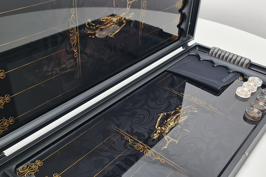 Exclusive: "Eternal Justice" made of tempered glass