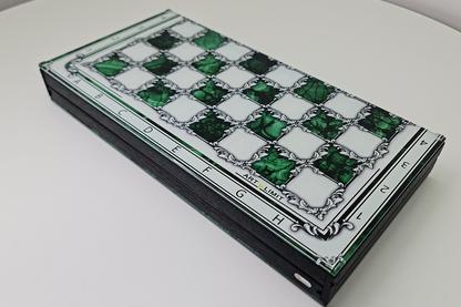 Échecs exclusif : "Jad Impérial" – Échecs Vert & Transparent en verre trempé, 50x50 cm