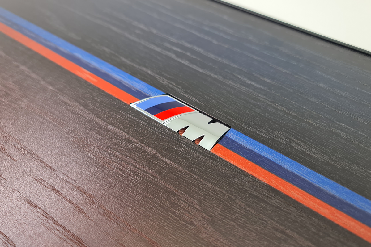 Exclusive: "BMW Heritage" – oak veneer backgammon game