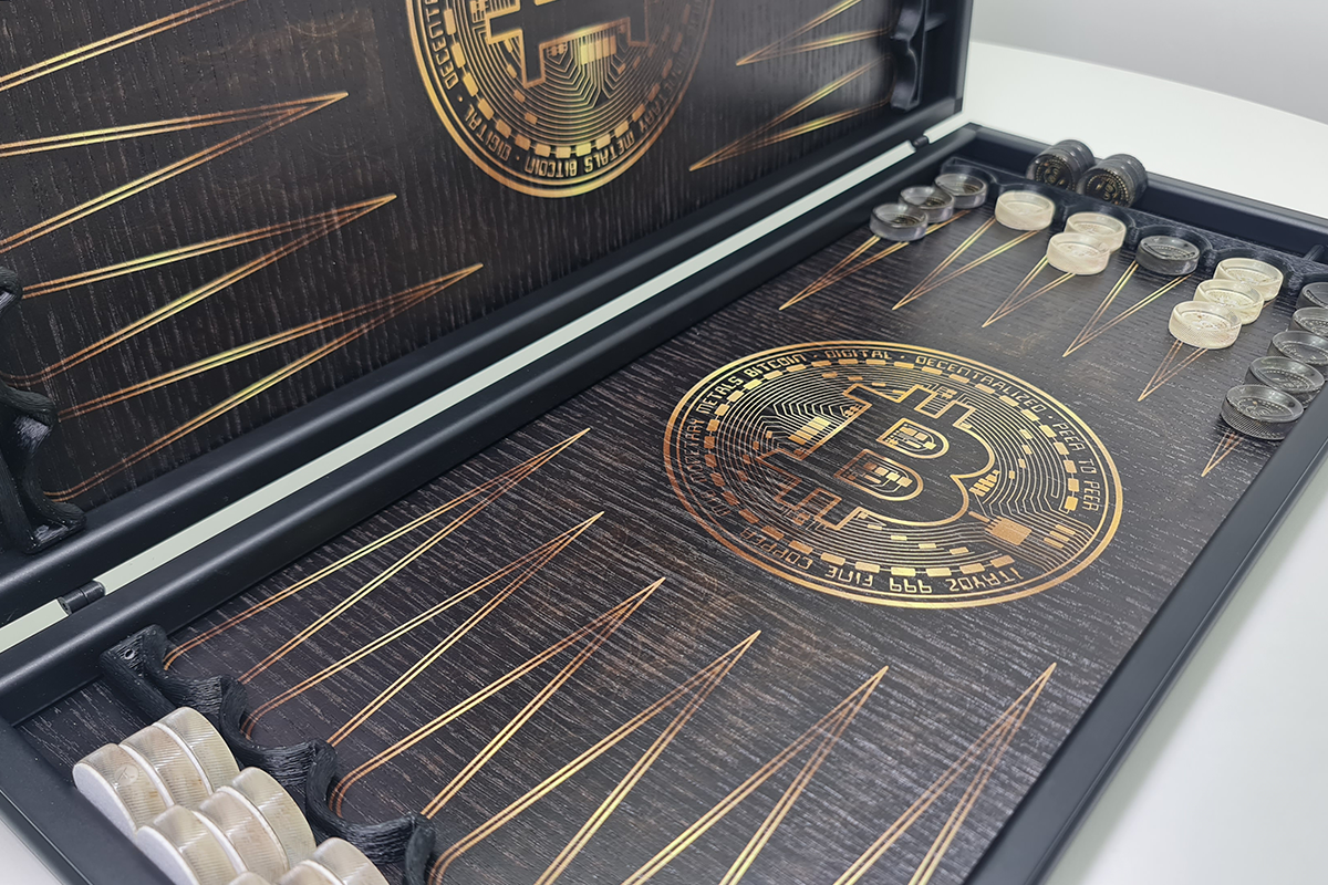 Exclusif : « Édition Crypto » en placage de chêne