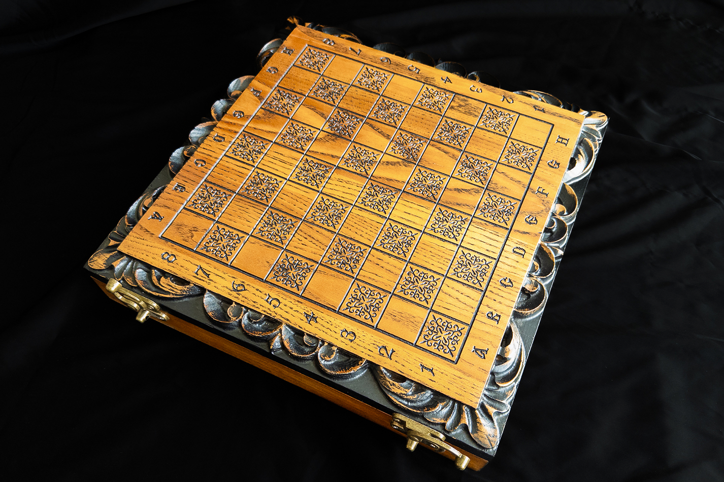 "Royal Majesty" Chess Set