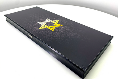 Table din sticlă securizată „Steaua lui David”, capacul închis cu steaua aurie