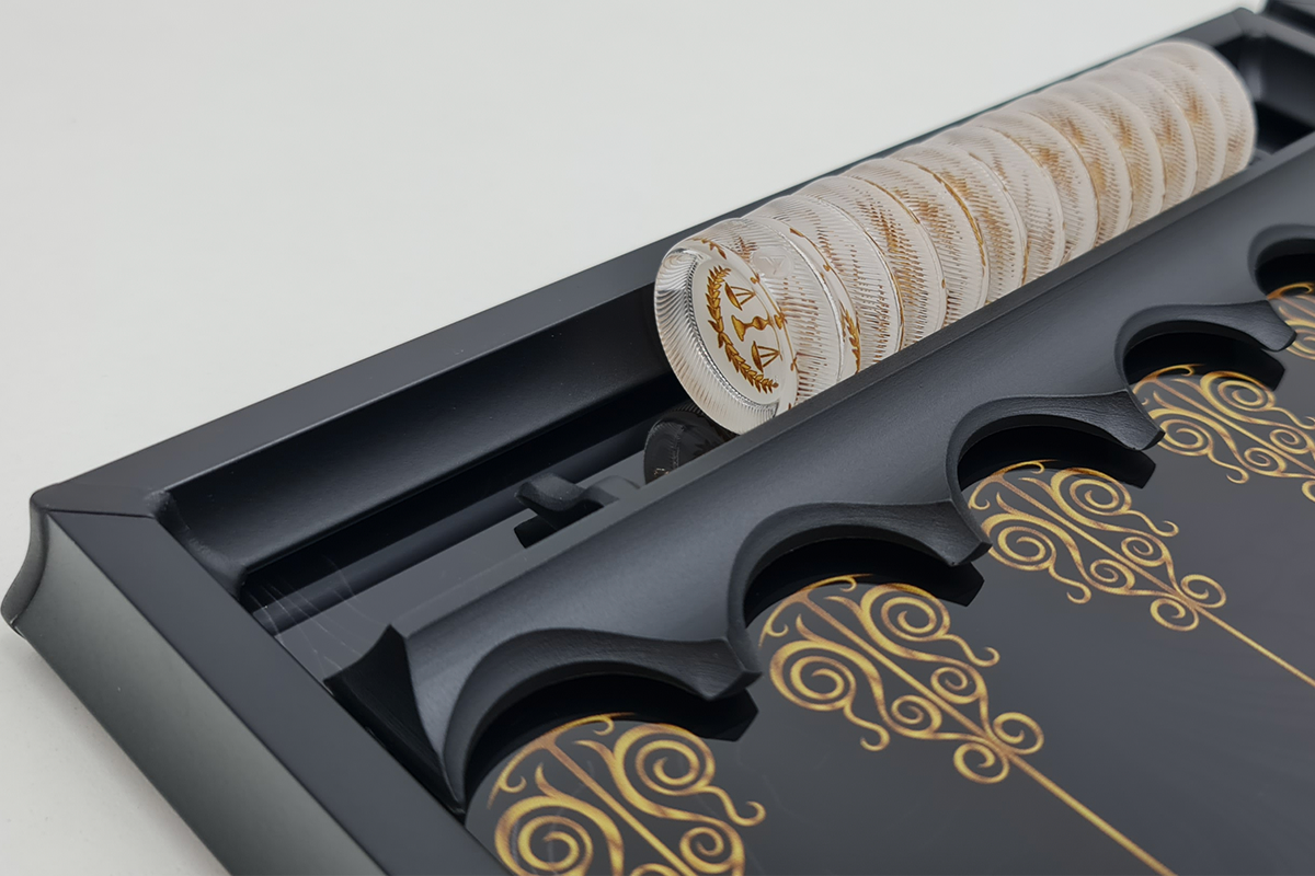 Exclusive: "Eternal Justice" made of tempered glass