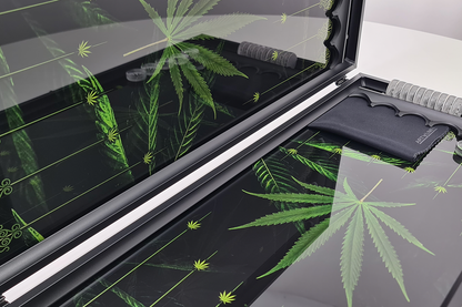 Exclusive: "Green Spirit" made of tempered glass